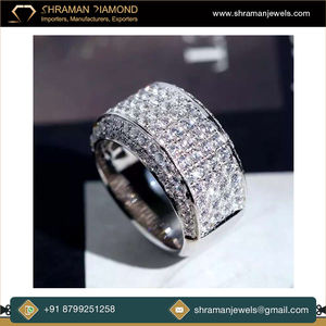 Anillo de Media Eternidad de Oro Blanco Sólido de 10K con Diamantes de Moissanita Helados de Lujo Personalizados para Boda, Compromiso, Aniversario o Fiesta - Conjunto Fino - Product Image 4