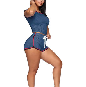 Meilleurs t-shirts d'été en coton deux pièces pour femmes avec ensembles de shorts 2026 - Product Image 5