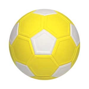 Ballons de football personnalisés Xozewear, faible MOQ accepté, couleur unie, matériau PVC/PU, ballon de football d'entraînement, fabriqué à Sialkot - Product Image 5