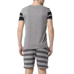 2025 Venta al por mayor de ropa deportiva personalizada de verano nueva llegada Jogging gimnasio chándal y pantalones cortos de 2 piezas conjunto de verano para hombres - Product Image 6