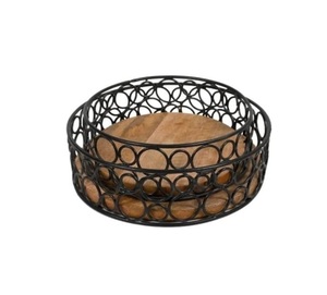 Bandeja para servir té de madera de calidad superior con diseño de borde de hierro Desayuno Té Café Comida Utensilios de cocina Decoración para el hogar Bandeja para servir - Product Image 1