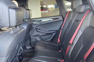 Porsche Macan S 2022, 375 HP, Motor V6 Twin-Turbo, Tracción en las Cuatro Ruedas, Color Chalk, Techo Panorámico Automático, Bajo Kilometraje, Listo para Enviar - Product Image 5