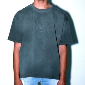 เสื้อยืดคอกลมผ้าครอปผ้าฝ้ายย้อมสีแบบ100% กรดหินฟอกสำหรับผู้ชาย - Product Image 1