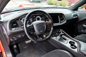 Dodge Challenger R/T Scat Pack Edición 50 Aniversario 2020 Usado (LHD/RHD) - Product Image 4