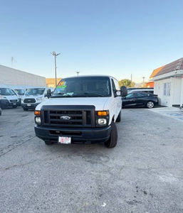 100 % Abordable, REMISE EXCEPTIONNELLE, Furgonnette FORD E150 2014 d'occasion en excellent état, disponible en version droite et gauche. - Product Image 3