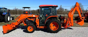 Tractor Agrícola Kubota BX2380 de 23 HP con Segadora y Cargador Frontal - Product Image 3