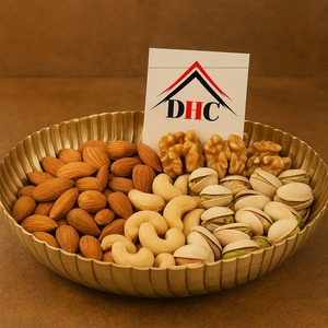 Le superbe plateau de service à chocolat en métal améliore la décoration de votre maison tout en offrant une belle façon de servir vos meilleures friandises à vos invités - Product Image 3