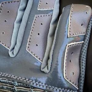 Guantes de béisbol de cuero internacionales personalizados con logotipo personalizado Producto al aire libre más demandado en todo el mundo - Product Image 3