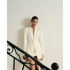 Ensemble de jupes pour femmes de style luxueux Mini jupe Bara Emb en forme de mini vêtements d'été écologiques pour femmes Grossiste blanc - Product Image 1