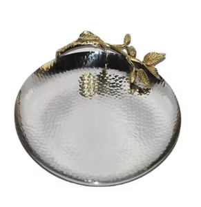 Plateaux décoratifs modernes en aluminium martelé faits à la main pour la maison, l'hôtel et le restaurant – Fournitures de service élégantes et luxueuses - Product Image 1
