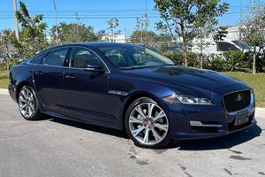 JAGUAR XJ R-SPORT 2017 d'occasion, conduite à gauche/droite - Product Image 6