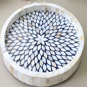 Bandeja de grado superior en Ramadán y Eid con nuestra bandeja de servicio de madera de alta calidad con diseño elegante con Incrustaciones de nácar genuinas - Product Image 5