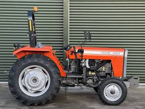 Livraison gratuite Tracteur agricole et utilitaire 50 CV 2 roues motrices 2,6 L 3 cylindres Diesel 1450 kg de levage Boîte de vitesses 8F+2R et réservoir de carburant 55 L - Product Image 4