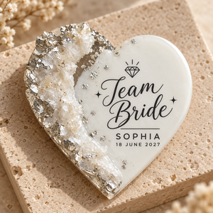 Imanes de Resina Epoxi con Forma de Corazón Personalizados para el Equipo de la Novia, Recuerdos de Boda, Regalos para la Fiesta de Despedida de Soltera, Nombres y Fechas Personalizados - Product Image 4