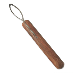 Couteau à sabot de précision de haute qualité avec pic à sabot lame en acier inoxydable pour droitier Topper en laiton avec manche en bois - Product Image 1