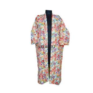 Vente en gros de robes de nuit kimono longues à manches longues en coton indien fait main, respirantes, à motifs floraux, pour femmes, pour l'été - Product Image 2