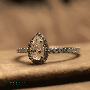 Bague de fiançailles Radiant Cut Diamond Solitaire Style pour femme - Product Image 1