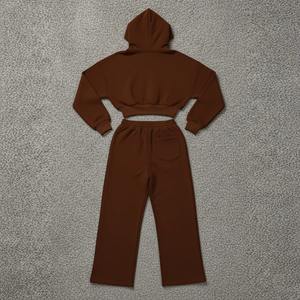 Ensemble de survêtement 3 pièces pour femme en coton anti-boulochage avec soutien-gorge de sport et short doublé – Collection Automne - Product Image 6