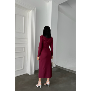 Vestido estilo cruzado color borgoña con detalle de broche - Product Image 1