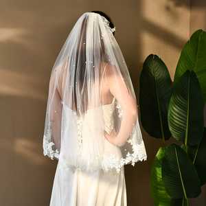 Peineta para el Cabello Bridella V82-IY0.75 con Encaje y Malla Color Marfil, Ajuste Cómodo y Seguro, Decoración para el Cabello de Novia a la Moda - Product Image 2