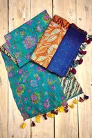 Foulard réversible en soie indienne Foulard kantha Foulards pour femmes Quilt scraps kantha soie Hippie Vintage Handmade Scarf