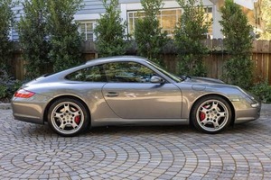 Good Value 2007 Porr-sche-e 911 Carreraa S Coupe Iconic SportsMachine que combina Manejo de potencia y estilo atemporal - Product Image 3