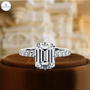 Bague en diamant émeraude de 1 carat, or jaune 14 carats, bague avec halo caché en or blanc, bague en diamant taille émeraude, bague pour cadeau - Product Image 1