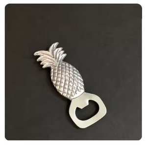 Ouvre-bouteille en bois et en métal de qualité supérieure, design classique, ouvre-bouteille personnalisé en taille et en forme, ouvre-bouteille tendance - Product Image 5