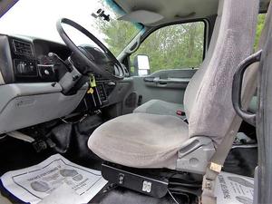 Ford F750 Crew Cab LHD d'occasion 2009 - Product Image 2