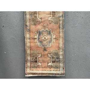 พรมวินเทจ 1.7x3.3 ฟุต (51x102 ซม.) สีน้ำตาลลายดอกไม้ พรมตุรกี - Product Image 1
