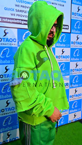 Chándal desgastado para hombre Sudadera con capucha de lana Moda Hip Hop Street-Wear Jogger Set para invierno - Product Image 4