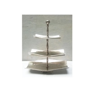 <b>3</b> <b>Tier</b> Metal <b>Cake</b> <b>Stand</b> Custom Design Aluminum Round Shape <b>Cake</b> <b>Stands</b> Plain Polished <b>Cake</b> Display Tool and Serving <b>Stand</b> - Product Image 3