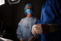Appareil laser de liposuccion endoliftant GIGAA à double longueur d'onde 1470 nm 980 nm pour les poches sous les yeux