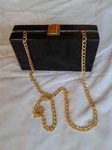 Bolso de Mano de Resina de Lujo de Super Calidad para Bodas y Fiestas con Asa de Latón, Diseño Personalizable por Zehra Industries - Product Image 4