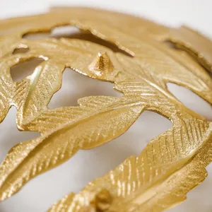 Plateau décoratif en métal fait main de luxe avec plume d'or pour le service à la maison et à l'hôtel disponible en vrac - Product Image 6