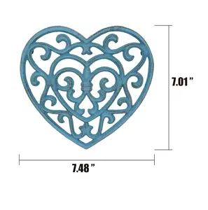 Salvamanteles metálicos decorativos en forma de corazón con salvamanteles diseñados a la moda a la venta por exportadores indios a precios bajos - Product Image 1