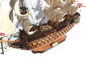 แบบจำลองเรือไม้ HMS Victory คุณภาพสูง ขนาด 86 ซม. - ของที่ระลึกทางทะเลที่ไม่เหมือนใคร และของตกแต่งบ้านสไตล์โบราณ - Product Image 2