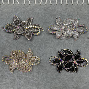 Nouveaux pétales de velours élégants Hot Diamond Flower Sewing Accessoires de vêtements pour filles - Product Image 2