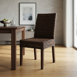 Chaise de salle à manger en rotin tressé brun foncé avec pieds en bois naturel, chaise d'appoint en rotin Kubu, décoration d'extérieur pour patio, design artistique - Product Image 2