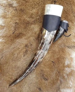 Lo último en artesanías naturales, cuerno vikingo para beber, jarra decorativa a prueba de fugas, tienda de Vintagio, precio al por mayor - Product Image 5