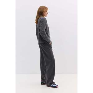 Pantalones de Algodón de Corte Holgado para Exteriores, Cómodos y Elegantes - Product Image 2