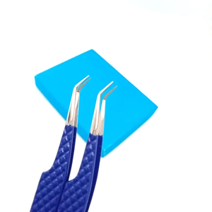 Pinzas cosméticas personalizadas, 2 uds., 4 Uds., juego de pinzas para cejas con pestañas puntiagudas inclinadas negras y rosas con estuche - Product Image 3