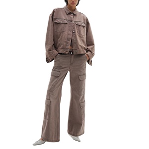 Leggings d'extérieur évasés longs de charpentier pour femmes, vêtements décontractés pour l'été, vente en gros OEM - Product Image 3