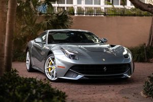 Explorez notre haute qualité 2014 Ferrarie F12berlinetta - Product Image 2