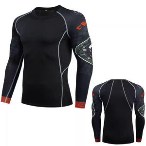 Camiseta de Protección Solar para Hombre - Product Image 1