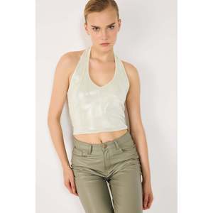 Blusa Corta con Cuello Halter - Product Image 1