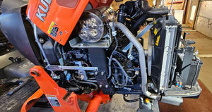 Tractor de Ruedas Usado M704K 4X4WD con Cojinete de Caja de Cambios, 65HP, Transmisión por Engranajes, Equipo Agrícola, Maquinaria Agrícola, Mini Compacto - Product Image 3