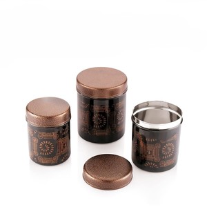 Ensemble de pots de rangement en métal à imprimé Warli noir, contenants cylindriques ethniques modernes avec couvercles texturés - Product Image 3