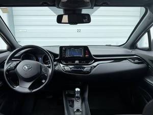 Toyota CHR XLE d'occasion 2018 à prix bas à vendre - Product Image 4