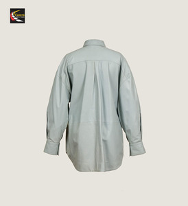 Camisa negra de cuero para hombre y mujer, venta al por mayor, precio barato directo de fábrica - Product Image 4